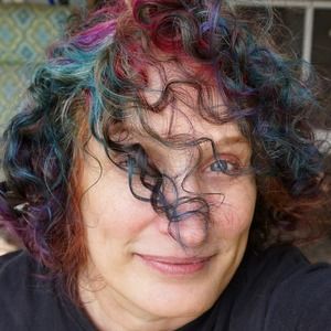 Meet your Posher, Clare